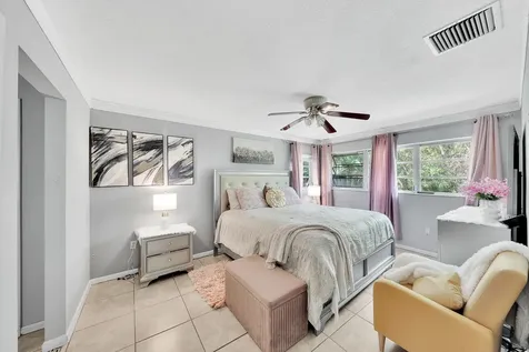 213 Se Eyerly Avenue Port Saint Lucie FL 34983