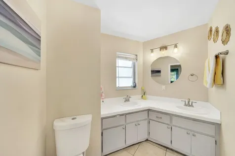 213 Se Eyerly Avenue Port Saint Lucie FL 34983