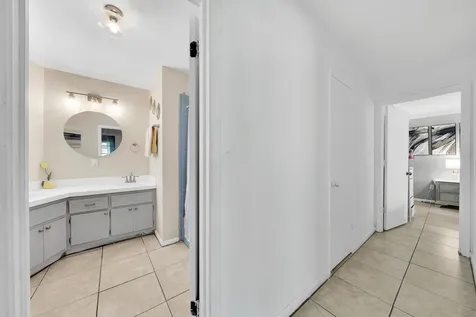 213 Se Eyerly Avenue Port Saint Lucie FL 34983