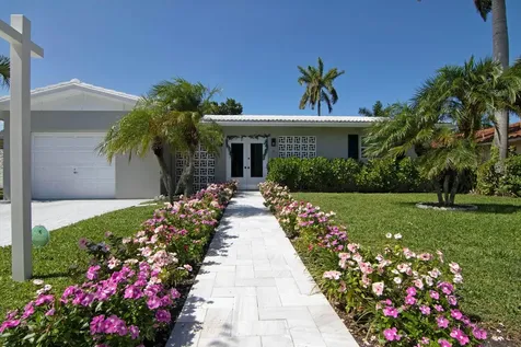 8 Wellesley Drive Lake Worth Beach FL 33460