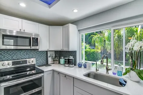 8 Wellesley Drive Lake Worth Beach FL 33460