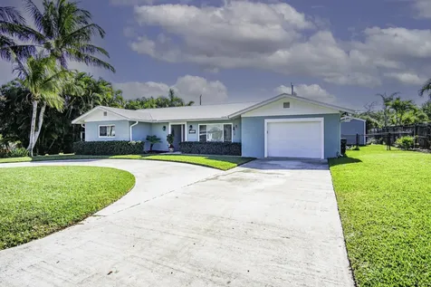 9464 Se Saturn Street Hobe Sound FL 33455