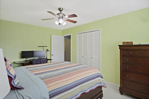 9464 Se Saturn Street Hobe Sound FL 33455