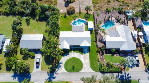 9464 Se Saturn Street Hobe Sound FL 33455