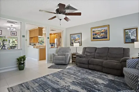 9464 Se Saturn Street Hobe Sound FL 33455