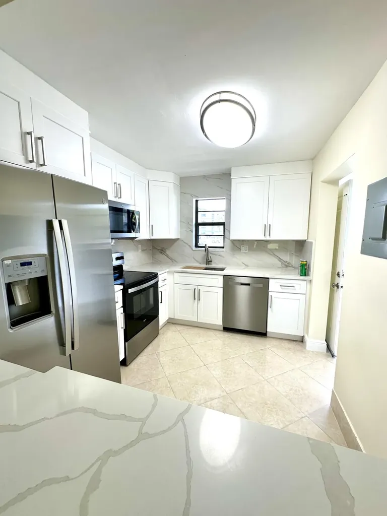 9440 Sw 8th Street Boca Raton FL 33428