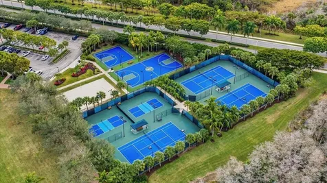 9572 Phipps Lane Wellington FL 33414