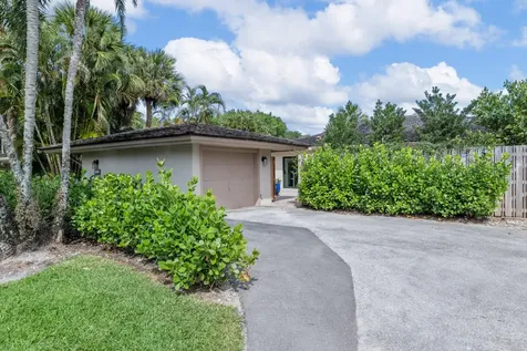 11683 Wimbledon Circle Wellington FL 33414