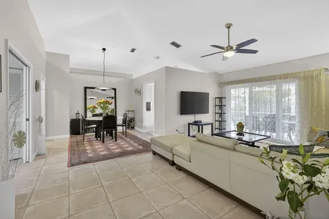 152 Eagleton Court Palm Beach Gardens FL 33418