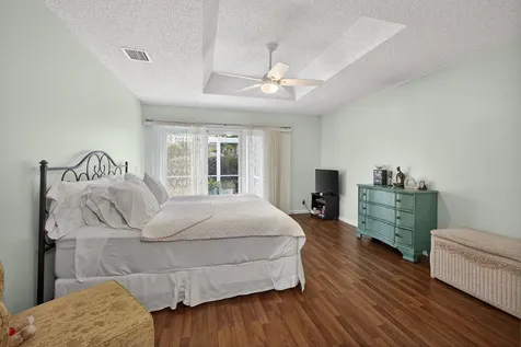152 Eagleton Court Palm Beach Gardens FL 33418