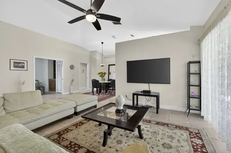 152 Eagleton Court Palm Beach Gardens FL 33418