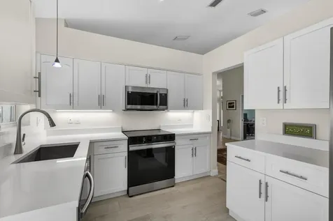 152 Eagleton Court Palm Beach Gardens FL 33418