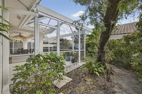 152 Eagleton Court Palm Beach Gardens FL 33418