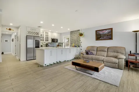 503 N Perry Avenue Jupiter FL 33458