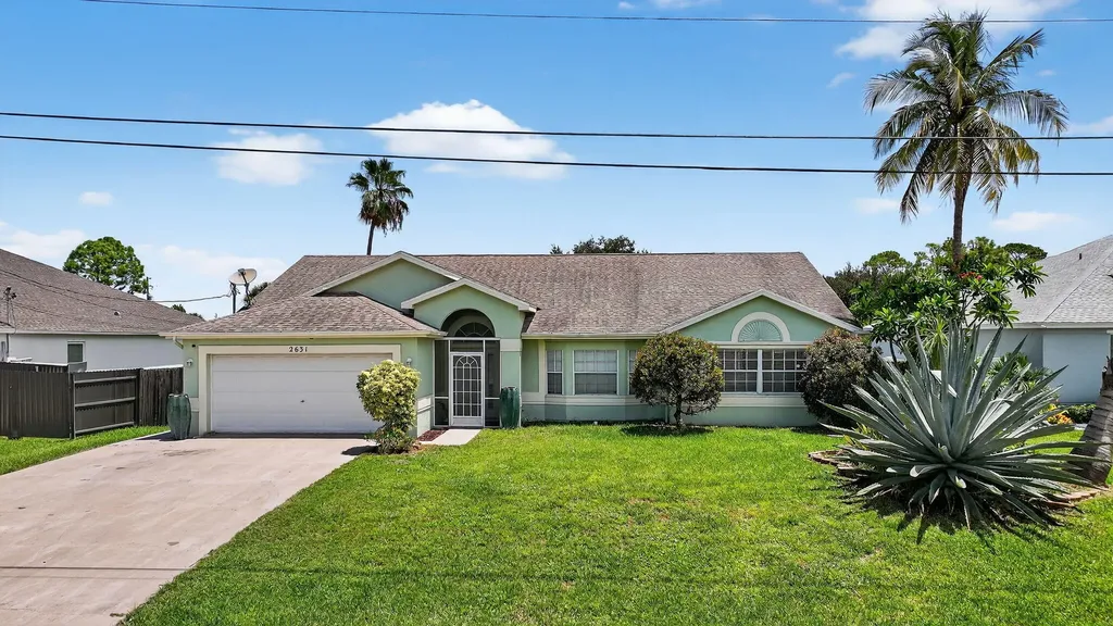 2631 Sw Fair Isle Road Port Saint Lucie FL 34987