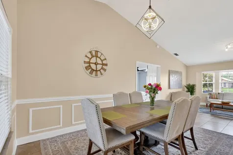 2631 Sw Fair Isle Road Port Saint Lucie FL 34987