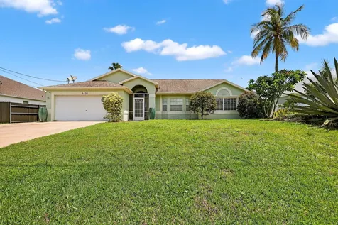 2631 Sw Fair Isle Road Port Saint Lucie FL 34987