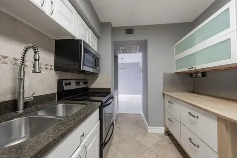 3300 Ne 192 Street Aventura FL 33180