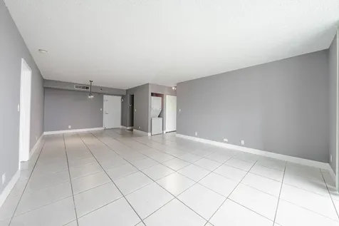 3300 Ne 192 Street Aventura FL 33180