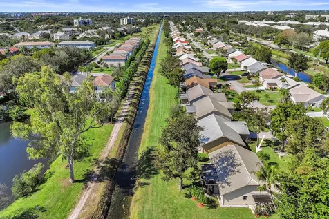 6010 Petaluma Drive Boca Raton FL 33433