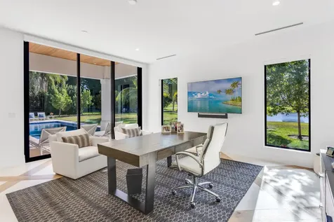 2719 Embassy Drive West Palm Beach FL 33401