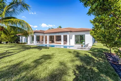 2719 Embassy Drive West Palm Beach FL 33401