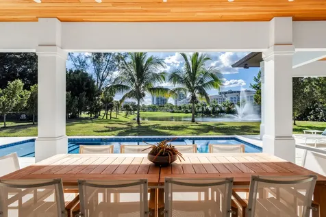 2719 Embassy Drive West Palm Beach FL 33401