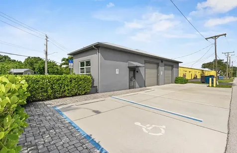 319 SE Florida Street Stuart FL 34994