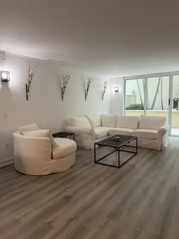 99 Se Mizner Boulevard Boca Raton FL 33432