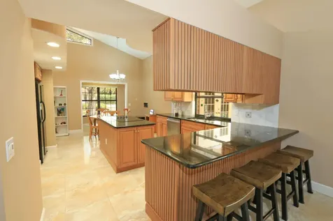 1118 Sw Forest Hill Cove Port Saint Lucie FL 34986
