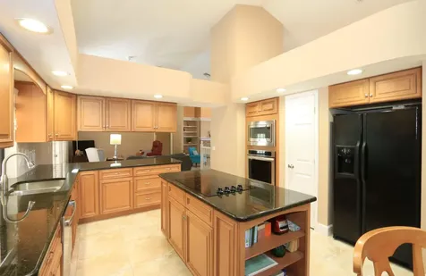 1118 Sw Forest Hill Cove Port Saint Lucie FL 34986