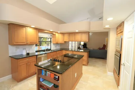 1118 Sw Forest Hill Cove Port Saint Lucie FL 34986