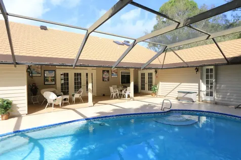 1118 Sw Forest Hill Cove Port Saint Lucie FL 34986