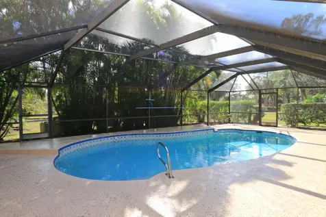 1118 Sw Forest Hill Cove Port Saint Lucie FL 34986