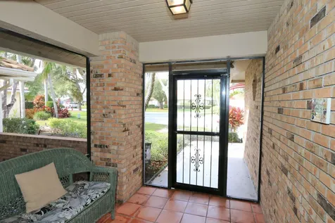 1118 Sw Forest Hill Cove Port Saint Lucie FL 34986