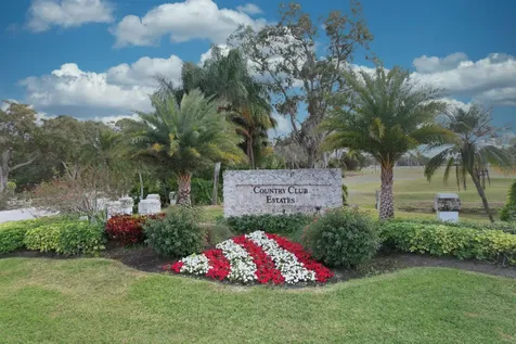 1118 Sw Forest Hill Cove Port Saint Lucie FL 34986