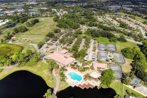 1118 Sw Forest Hill Cove Port Saint Lucie FL 34986