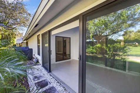 703 Saint Giles Court Palm Beach Gardens FL 33418