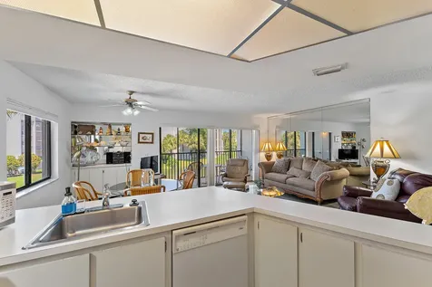1605 S Us Highway 1 Jupiter FL 33477