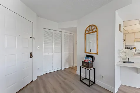 1605 S Us Highway 1 Jupiter FL 33477