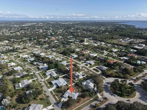 1704 Se Adair Road Port Saint Lucie FL 34952