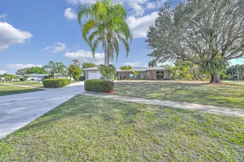1704 Se Adair Road Port Saint Lucie FL 34952