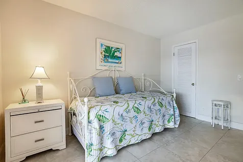 134 Lyndhurst F Deerfield Beach FL 33442