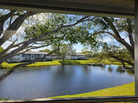 134 Lyndhurst F Deerfield Beach FL 33442