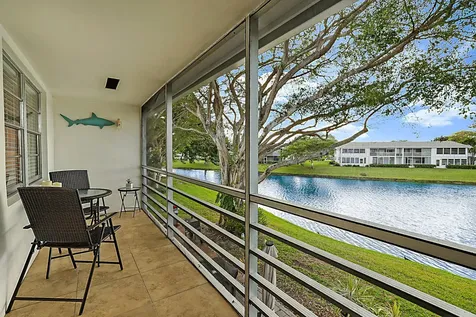 134 Lyndhurst F Deerfield Beach FL 33442