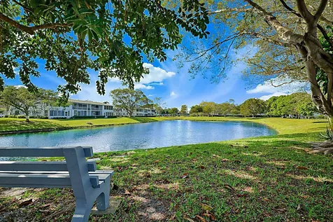 134 Lyndhurst F Deerfield Beach FL 33442