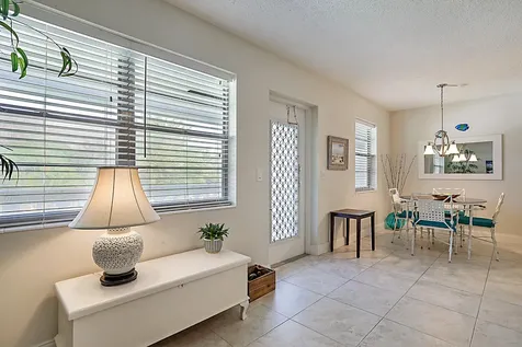 134 Lyndhurst F Deerfield Beach FL 33442