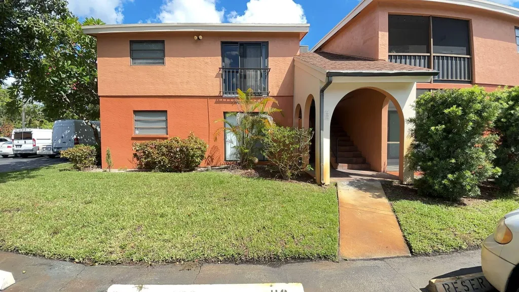 50 SE 12th Street Boca Raton FL 33432