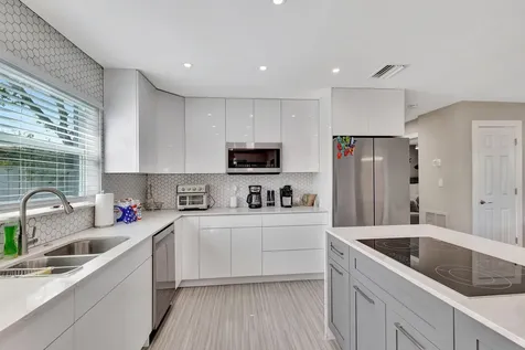9518 Keating Drive Palm Beach Gardens FL 33410