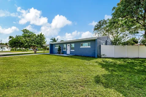 9518 Keating Drive Palm Beach Gardens FL 33410